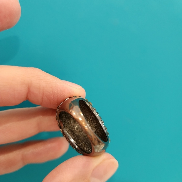 Hematite Pave Crystals Gunmetal Ring,  size 9.5 - Picture 5 of 7